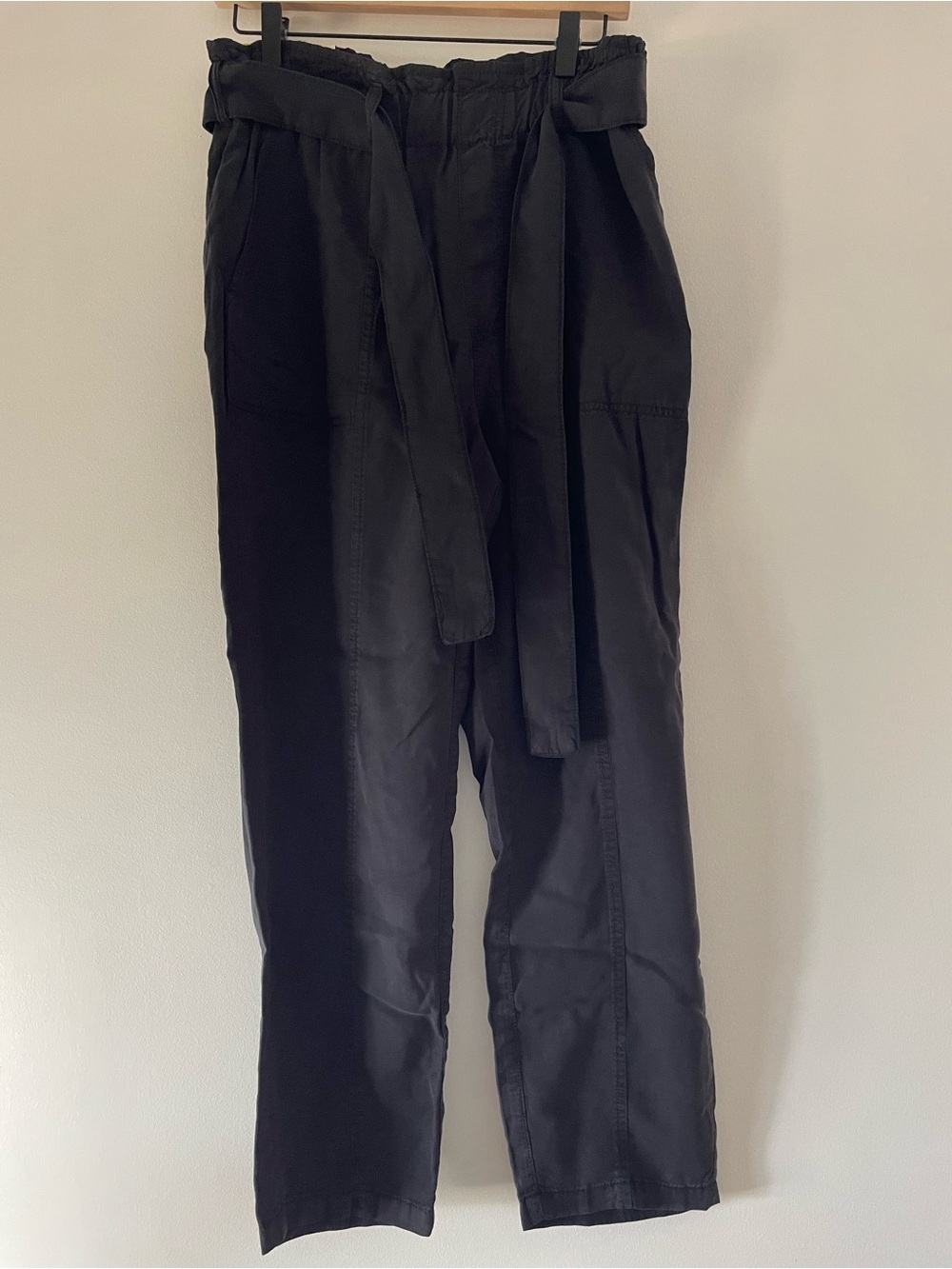 NEW Pants Paperbag Tie Waist Cropped Black Social Standards Women’s Medium